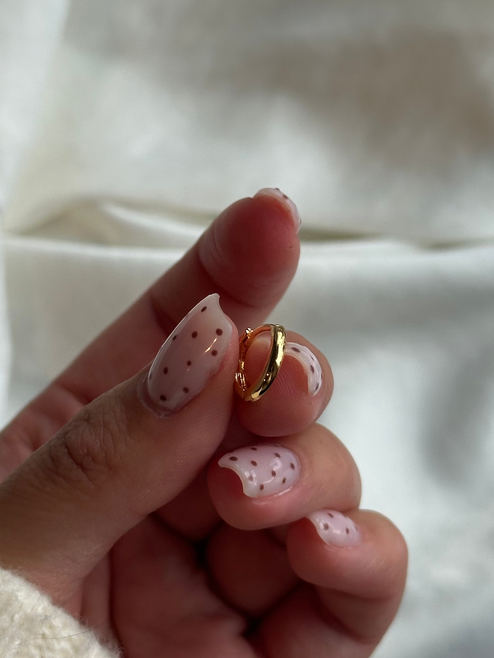 Minimalist Small Hoops