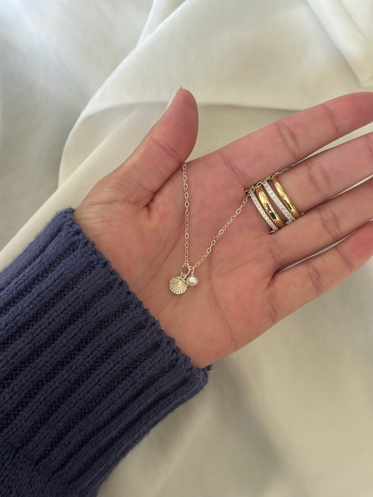Golden Hour Seashell & Pearl Necklace