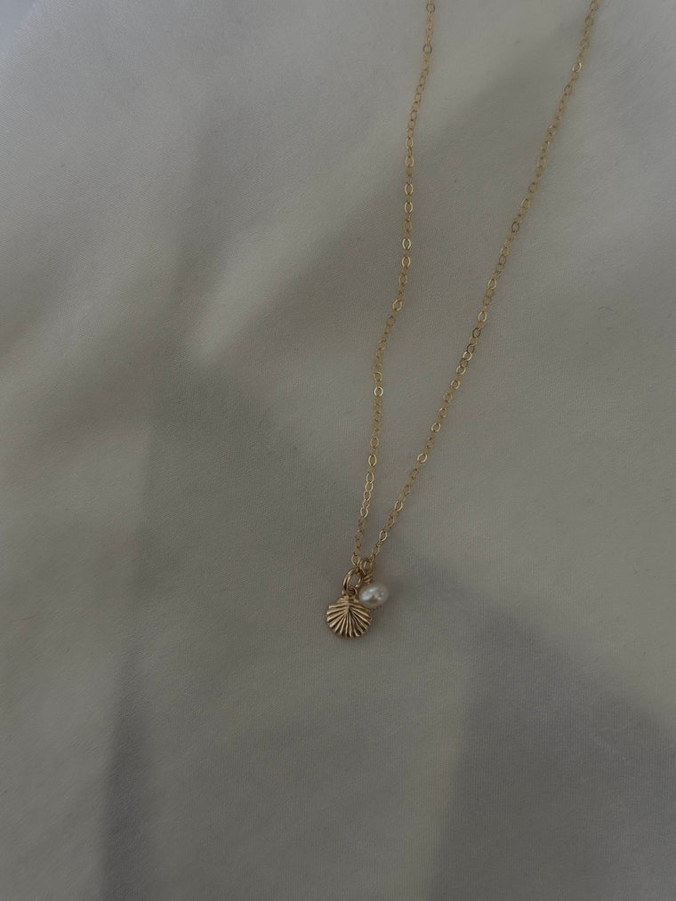 Golden Hour Seashell & Pearl Necklace