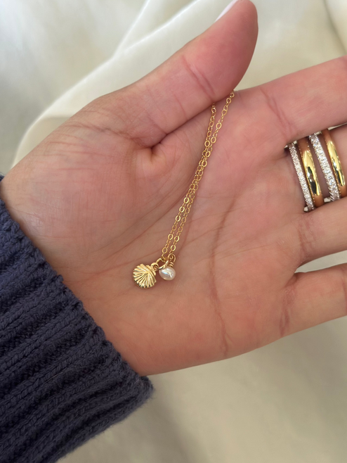 Golden Hour Seashell & Pearl Necklace