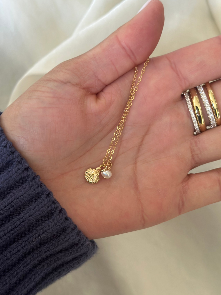 Golden Hour Seashell & Pearl Necklace